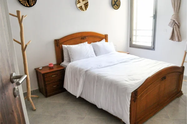 SINGLE/DOUBLE ROOM